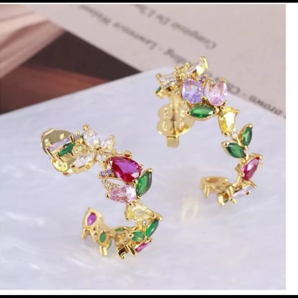 Kate ks Spade Greenhouse Floral Hoops Earrings Flower Crystal cluster